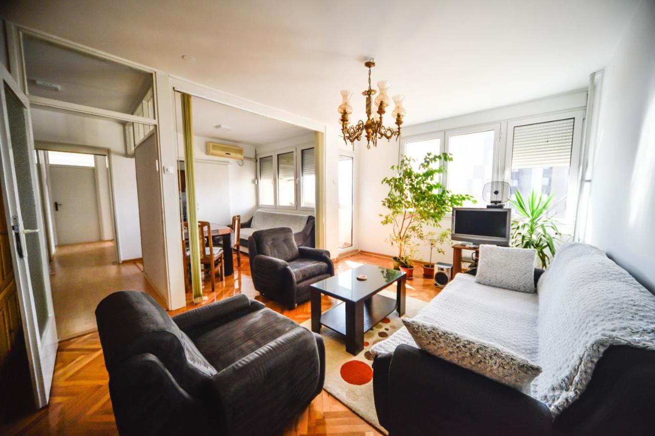Apartman Centar Lux Pirot Exterior photo