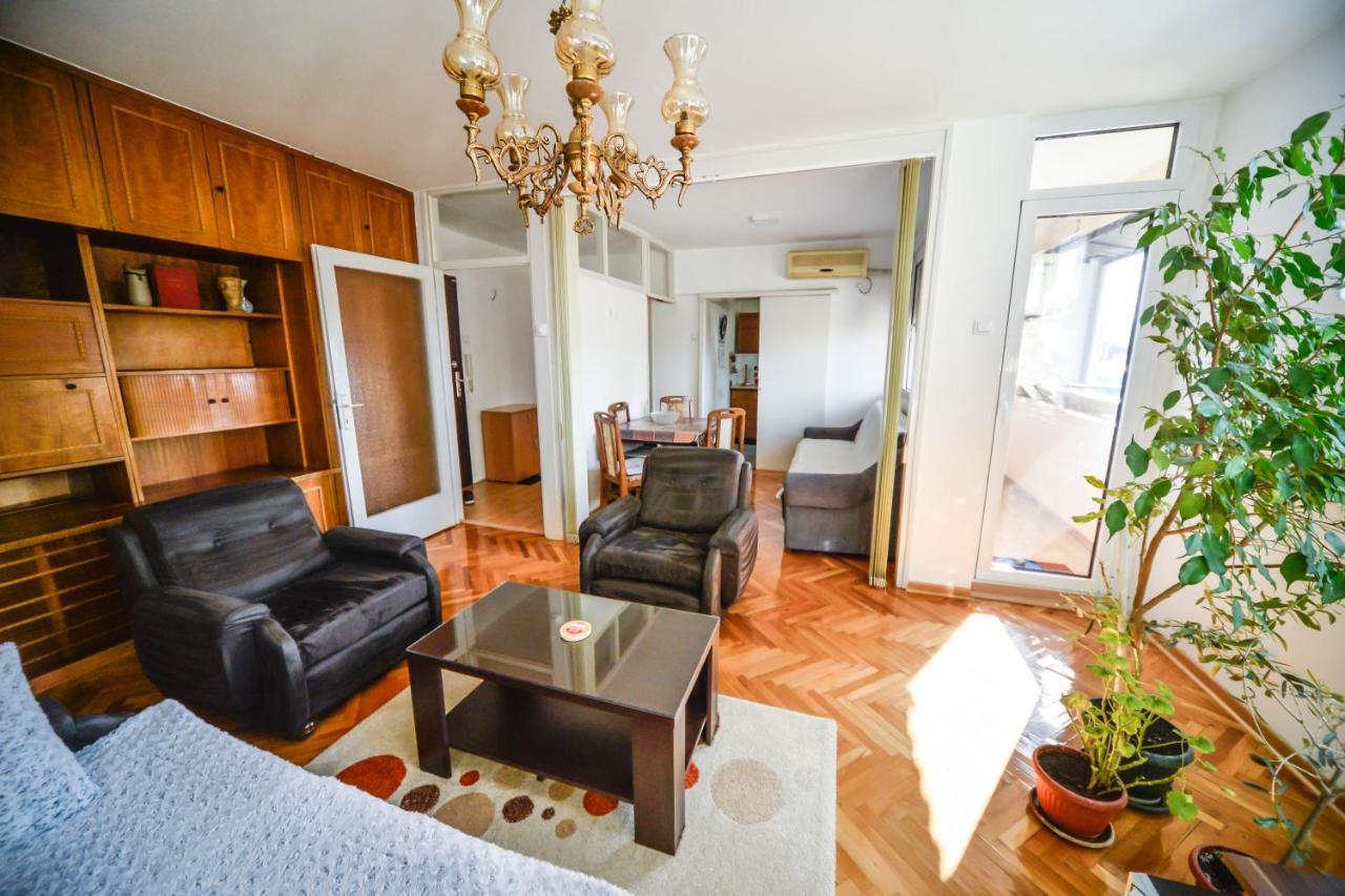Apartman Centar Lux Pirot Exterior photo